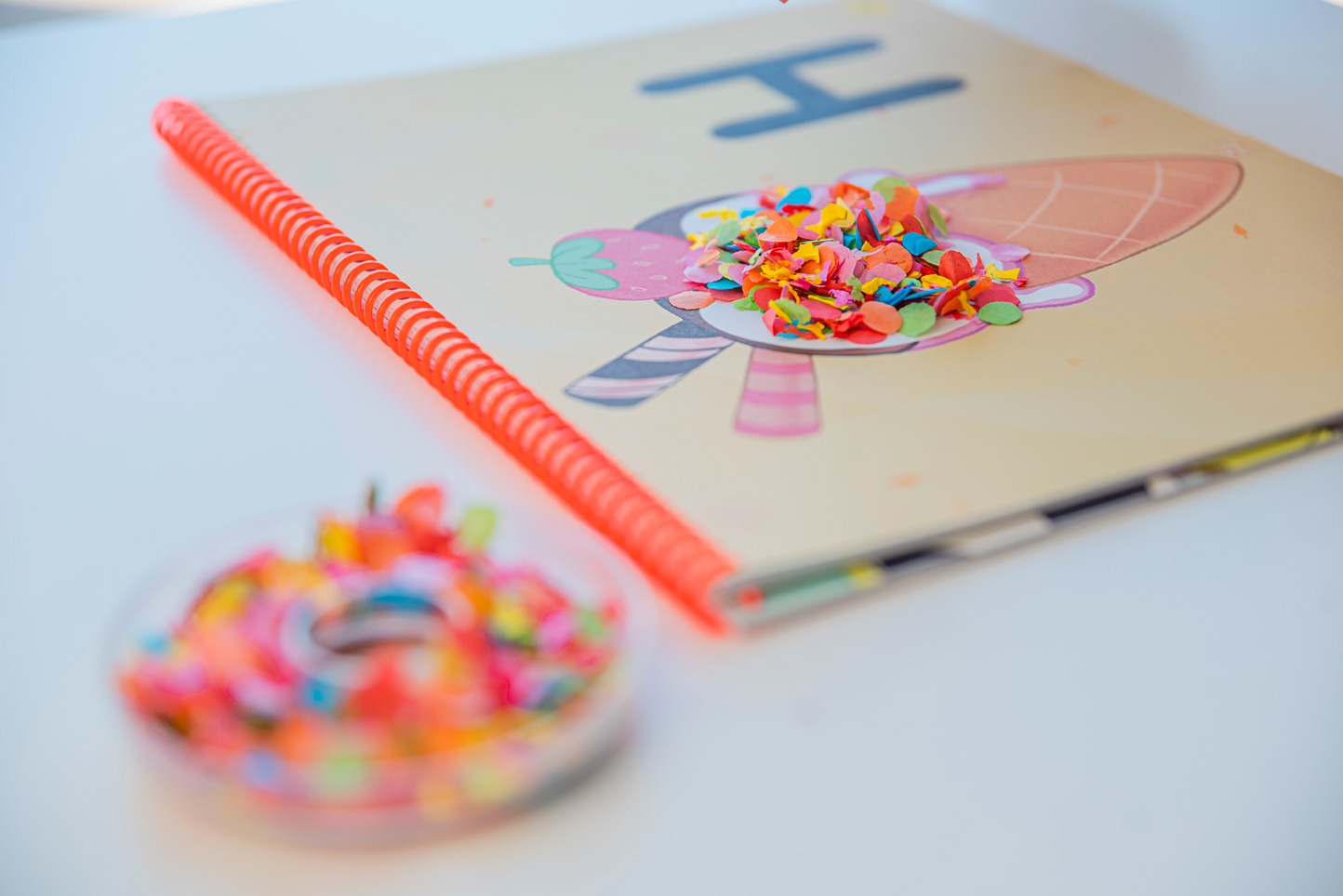 Cuaderno de plástica "ABC Mi primer abecedario" - Imagen 8