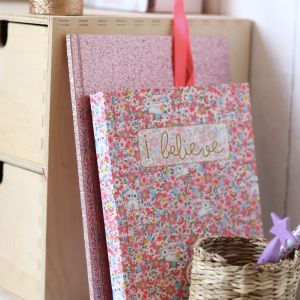 Bloc de notas y bolígrafo Liberty rosa