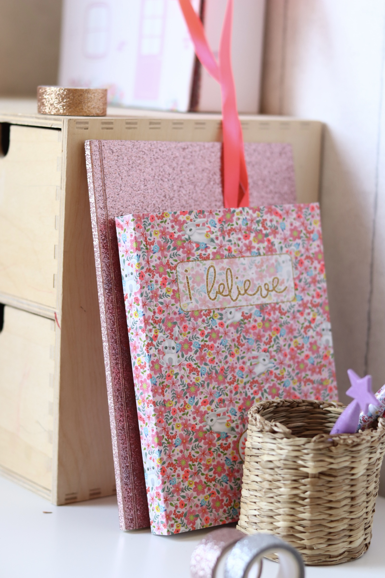 Bloc de notas y bolígrafo Liberty rosa